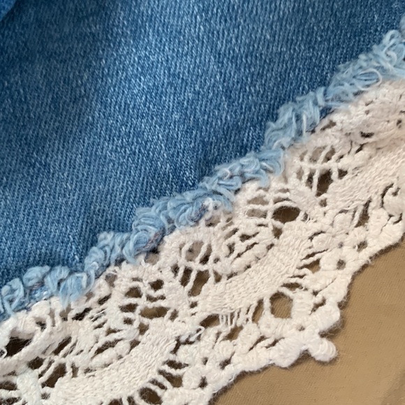 Superdry Denim Short Overalls with Cream Lace Hem Women’s Distressed Size Small - Picture 14 of 14